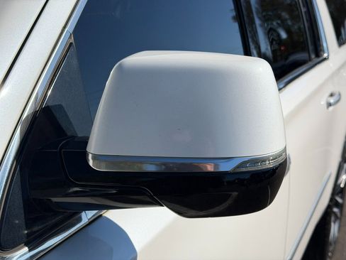 Used 2016 Cadillac Escalade ESV Platinum image 10