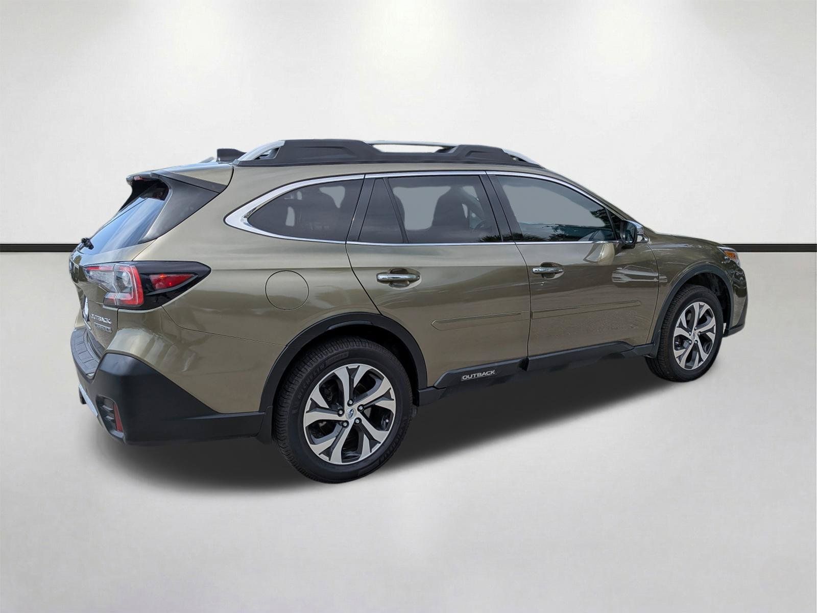 Used 2020 Subaru Outback Touring XT AWD/4WD image 4