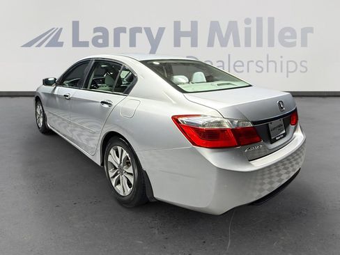 Used 2013 Honda Accord LX image 3