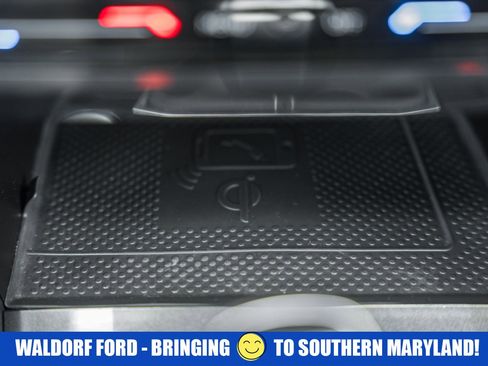 Used 2022 Volkswagen Tiguan SE image 29