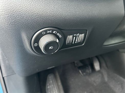 New 2026 Jeep Compass Latitude image 36