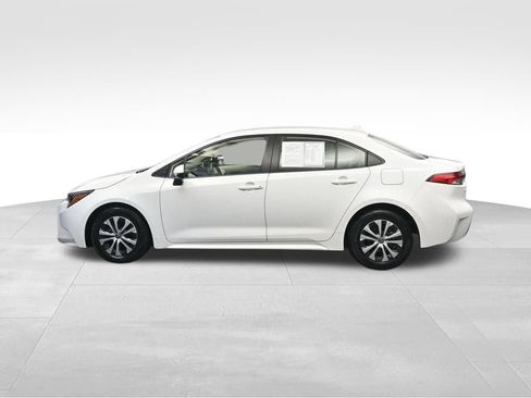 Used 2022 Toyota Corolla LE FWD image 5