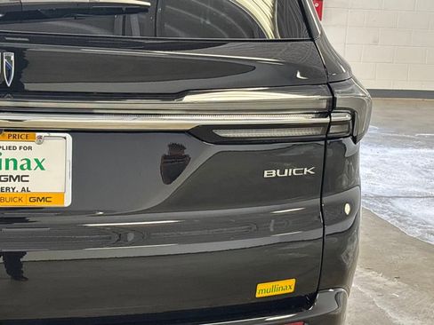 New 2025 Buick Enclave Avenir w/ Trailering Package, 5000 lbs. image 16
