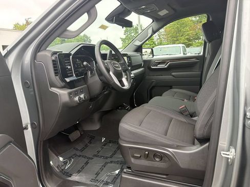 Used 2024 GMC Sierra 1500 Elevation AWD/4WD image 12