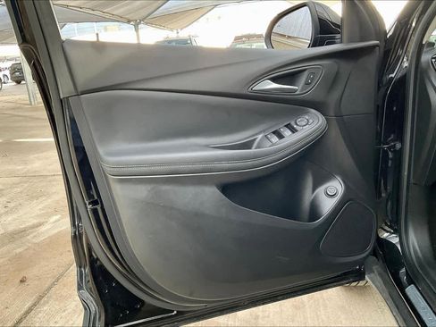 Certified 2022 Buick Encore GX Select w/ Advanced Technology Package image 20