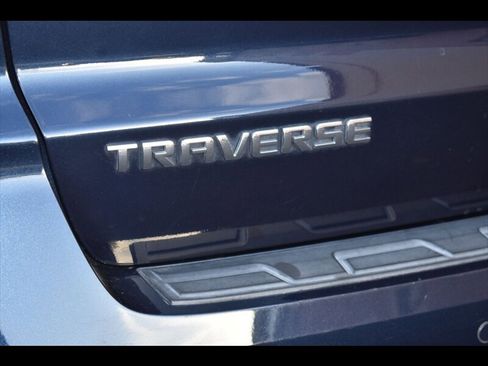 Used 2017 Chevrolet Traverse LT w/ Style and Technology Package image 50