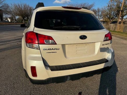 Used 2013 Subaru Outback 2.5i Premium image 13
