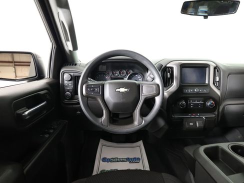 Used 2020 Chevrolet Silverado 1500 Custom w/ Custom Value Package image 28