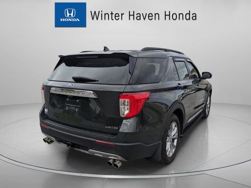 Used 2023 Ford Explorer XLT w/ Equipment Group 202A RWD image 8