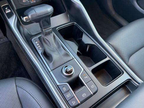 Used 2025 Kia Sorento S image 29