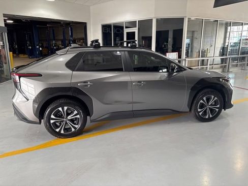 Used 2024 Toyota bZ4X XLE image 14