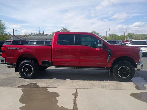 Used 2025 Ford F350 Lariat w/ Tremor Off-Road Package AWD/4WD image 5