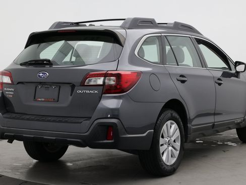 Used 2019 Subaru Outback 2.5i AWD/4WD image 7