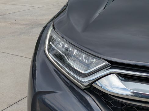 Used 2018 Honda CR-V Touring image 7