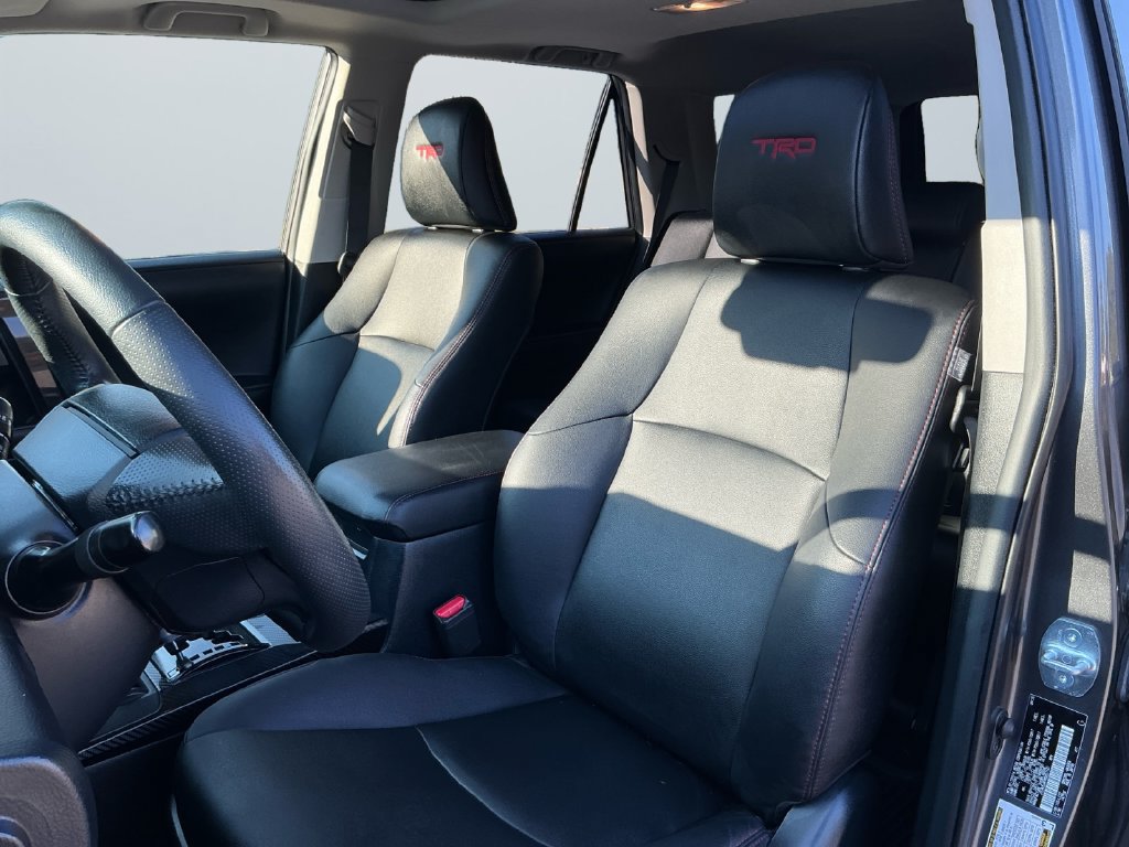 Used 2021 Toyota 4Runner TRD Off-Road Premium w/ Moonroof Package AWD/4WD image 10