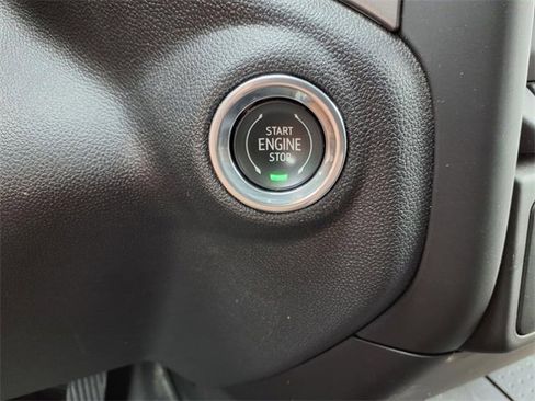 Used 2024 Chevrolet Silverado 1500 Custom image 13