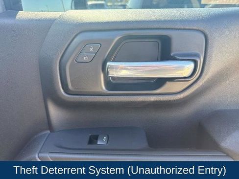 Used 2022 Chevrolet Silverado 1500 Custom Trail Boss image 28