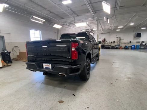 Used 2020 Chevrolet Silverado 1500 LT Trail Boss AWD/4WD image 6