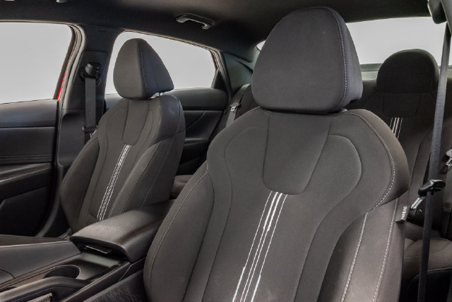 Used 2025 Hyundai Elantra Sport FWD image 9