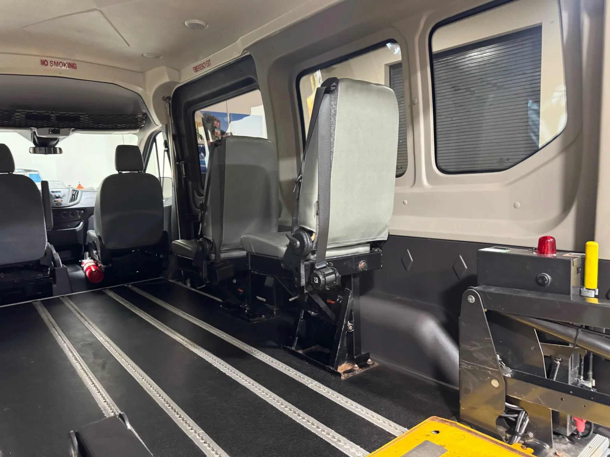 Used 2019 Ford Transit 250 148 Medium Roof RWD image 52