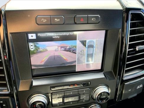 Used 2017 Ford F150 Lariat w/ Equipment Group 502A Luxury AWD/4WD image 22