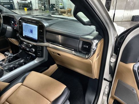 Used 2021 Ford F150 Lariat RWD image 29