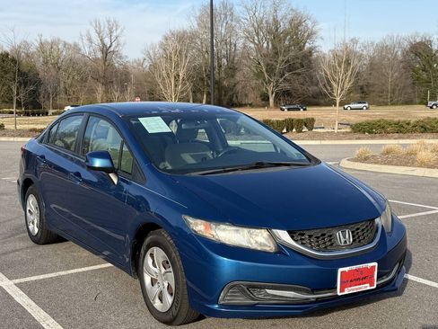 Used 2013 Honda Civic LX image 3