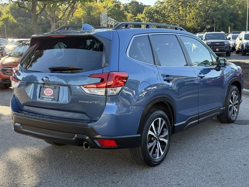 Certified 2022 Subaru Forester Limited image 6