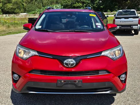 Used 2017 Toyota RAV4 XLE w/ Plus Special Value Package AWD/4WD image 9