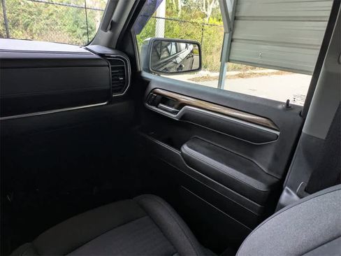 Used 2022 Chevrolet Silverado 1500 LT image 20