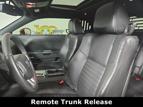 Used 2011 Dodge Challenger R/T w/ Sound Group II RWD image 11