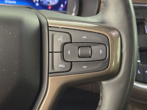 Used 2024 Chevrolet Suburban High Country AWD/4WD image 31