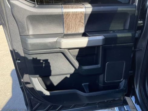 Used 2019 Ford F350 Lariat w/ Chrome Package image 12