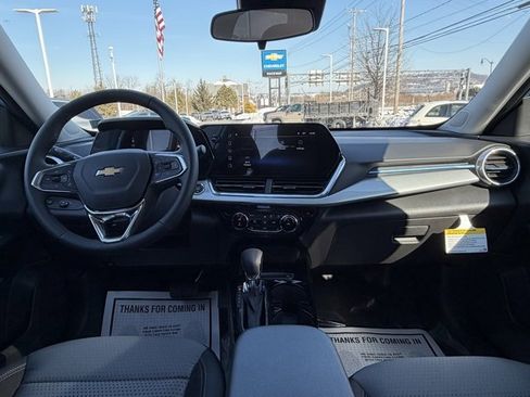 New 2026 Chevrolet Trax LT w/ Driver Confidence Package image 3