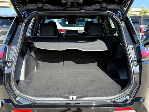 Used 2026 Toyota RAV4 XSE AWD/4WD image 31