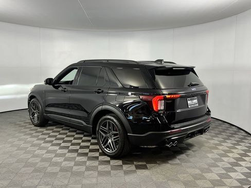 Used 2025 Ford Explorer ST w/ Sun And Sound Package image 8