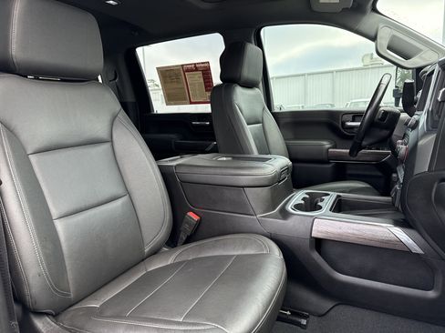 Used 2022 Chevrolet Silverado 2500 LTZ w/ LTZ Plus Package image 33