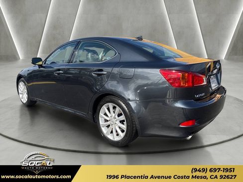 Used 2009 Lexus IS 250 w/ Premium Pkg RWD image 3