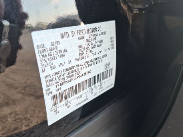 Used 2023 Ford Explorer Platinum w/ Technology Package AWD/4WD image 34