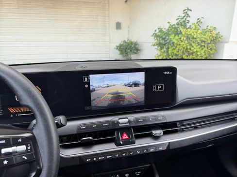 Used 2025 Kia K4 LXS image 24