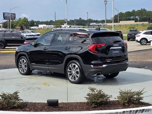Used 2020 GMC Terrain SLT w/ Preferred Package FWD image 4