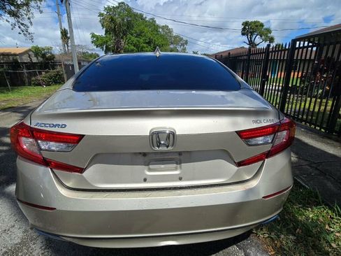 Used 2018 Honda Accord LX image 11