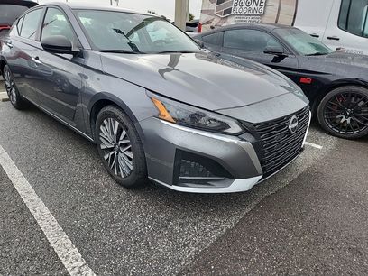 Used 2024 Nissan Altima 2.5 SV