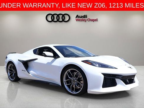 Used 2025 Chevrolet Corvette Z06 RWD image 7