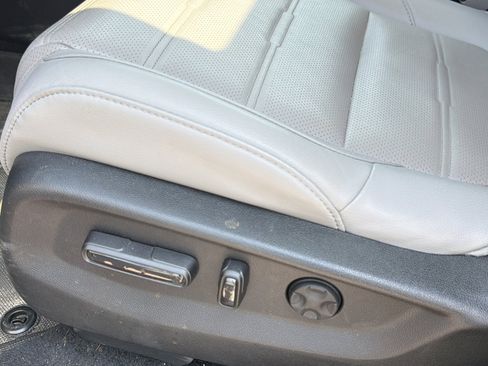 Used 2019 Honda CR-V EX-L image 11