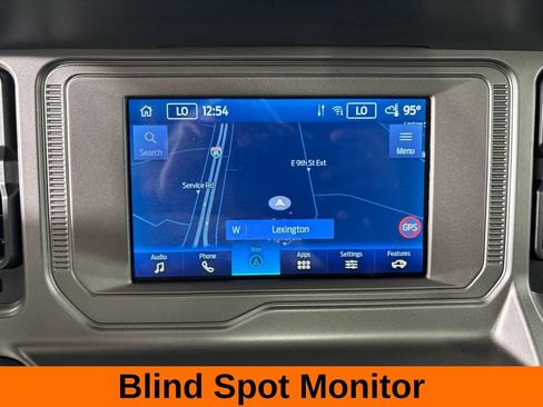 Used 2022 Ford Bronco Outer Banks AWD/4WD image 19