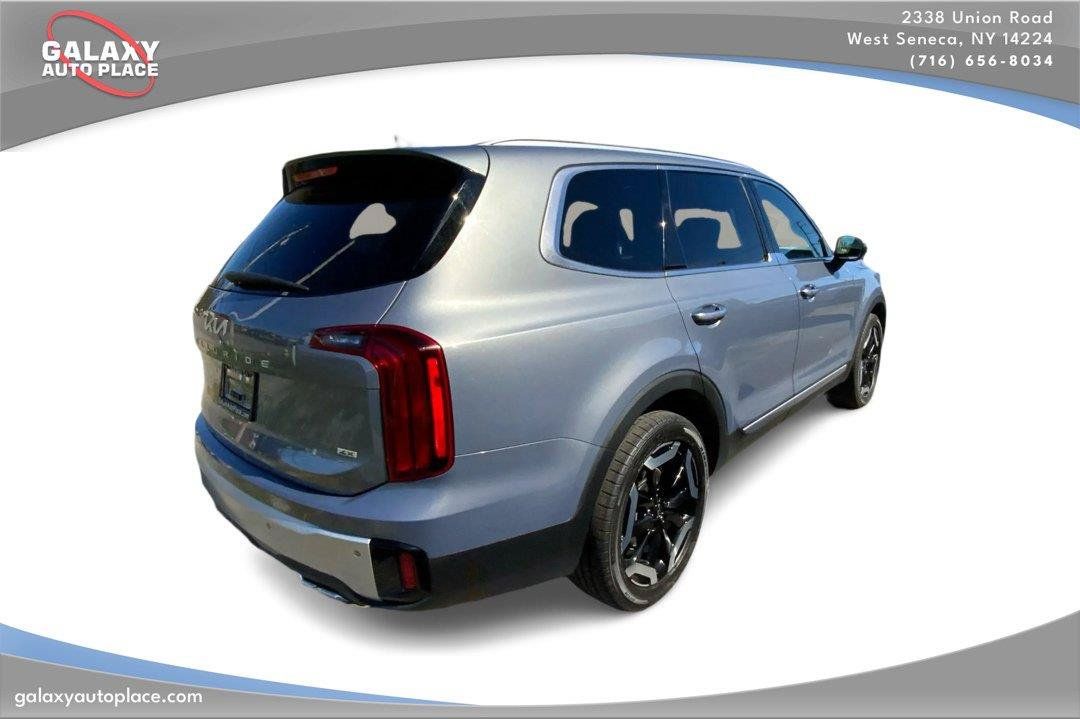 Used 2024 Kia Telluride S w/ S Sunroof Package AWD/4WD image 5