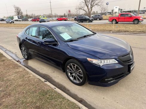 Used 2017 Acura TLX V6 SH-AWD w/ Technology Pkg image 7