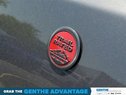 Used 2024 Jeep Compass Trailhawk w/ Trailhawk Elite Group image 8