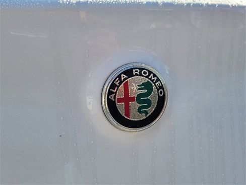 Used 2021 Alfa Romeo Stelvio Sprint w/ Nero Edizione image 5